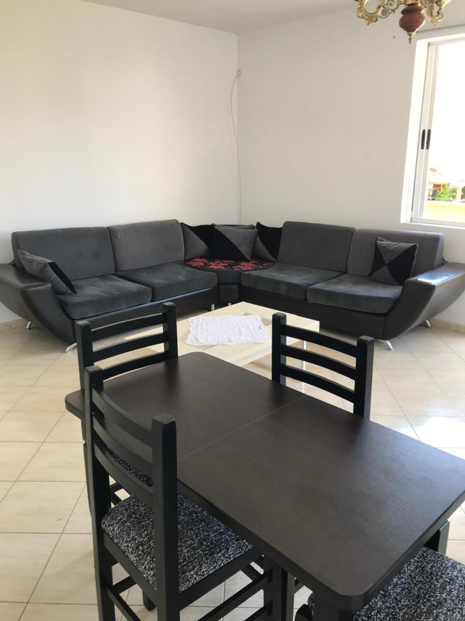 In Apartament Përmet